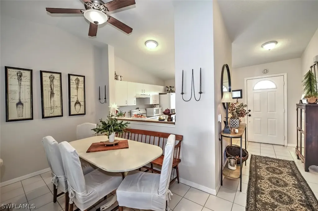 1774 Reuven Circle Naples FL 34112