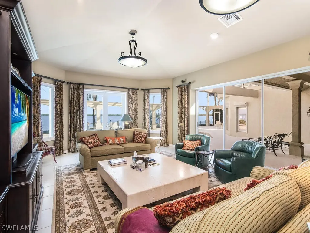 337 Polynesia Court Marco Island FL 34145