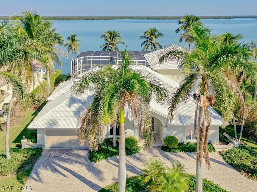 337 Polynesia Court Marco Island FL 34145