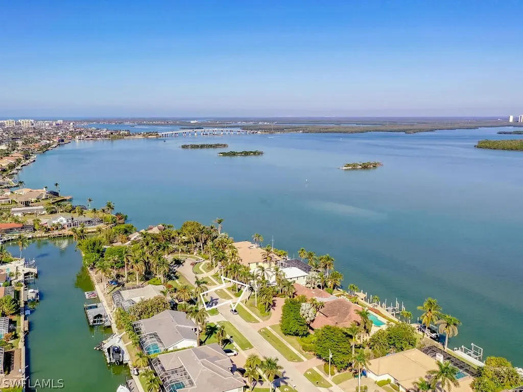 337 Polynesia Court Marco Island FL 34145
