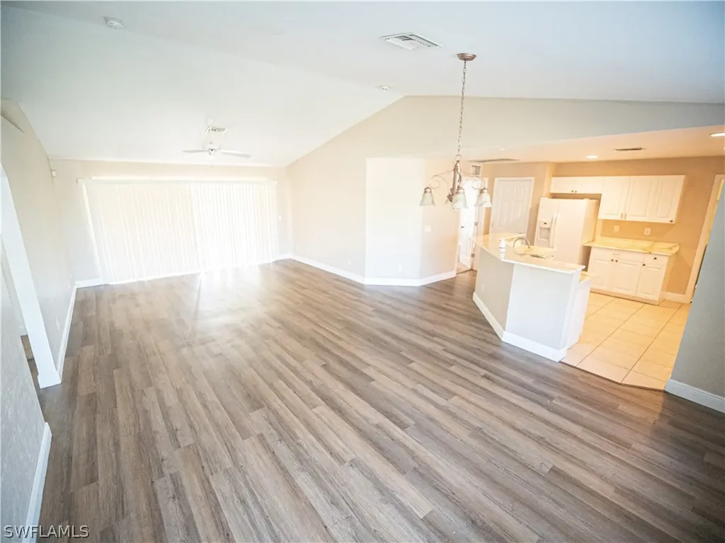 2611 4th Street SW Lehigh Acres FL 33976