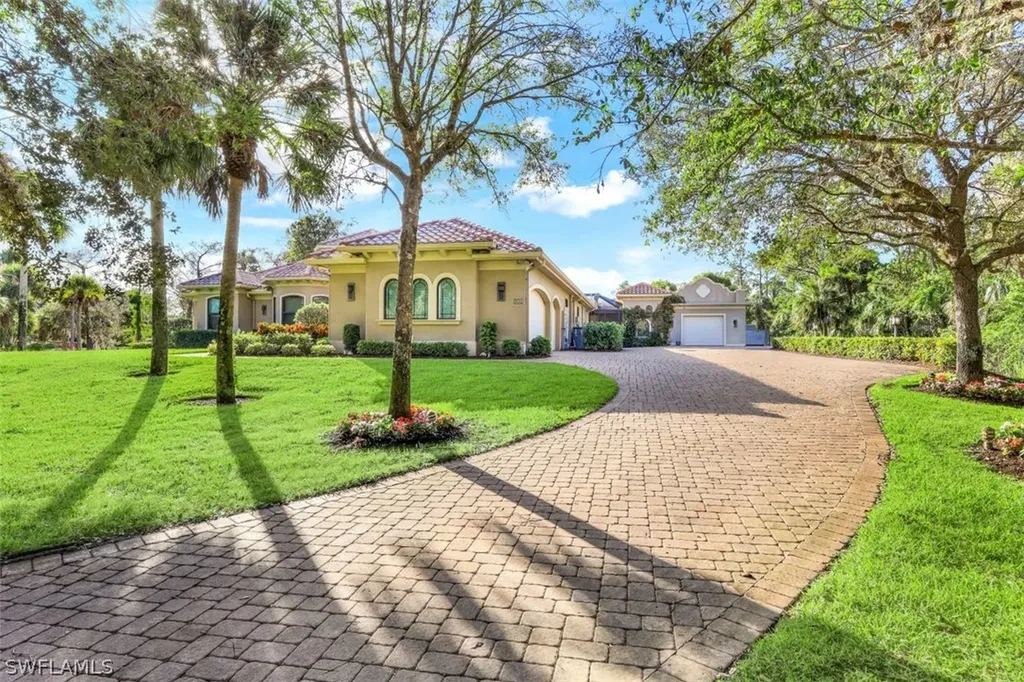 855 31st Street SW Naples FL 34117