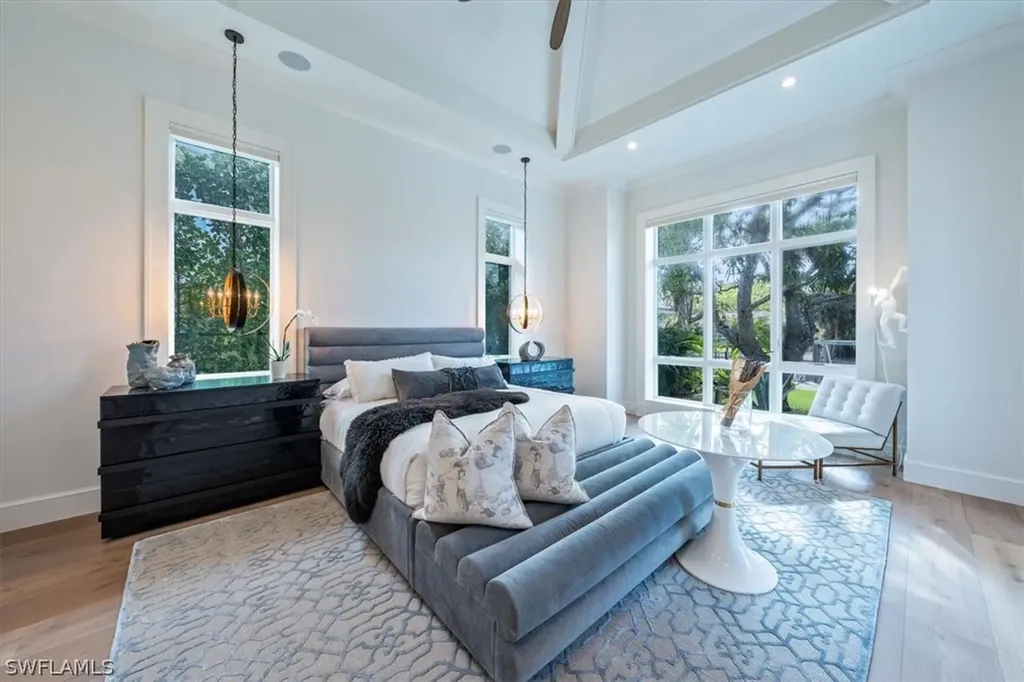 800 17th Avenue S Naples FL 34102