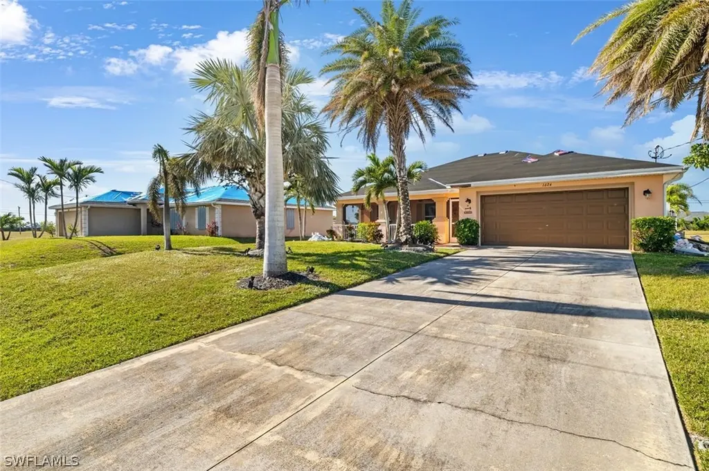1624 NW 5th Place Cape Coral FL 33993