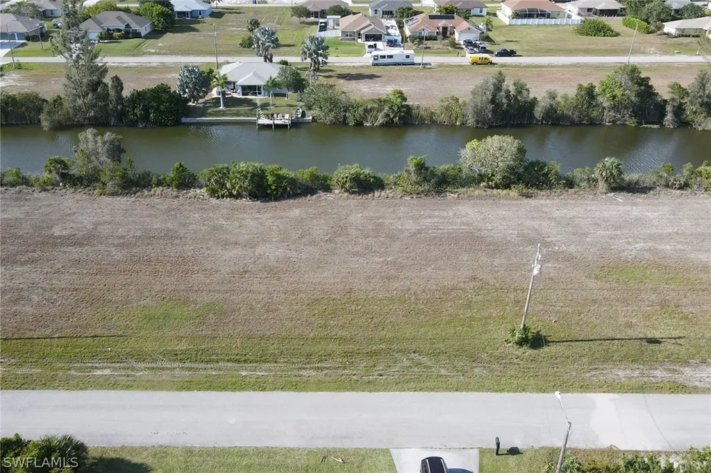 2855 NW 6th Street Cape Coral FL 33993