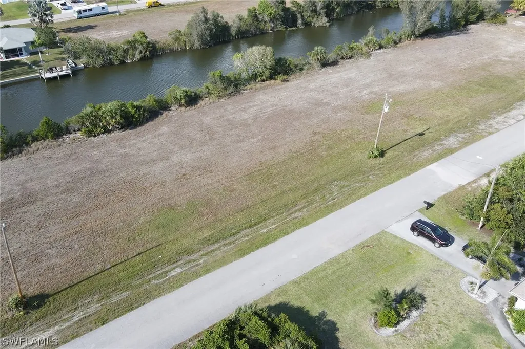 2855 NW 6th Street Cape Coral FL 33993