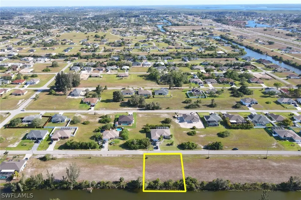 2855 NW 6th Street Cape Coral FL 33993