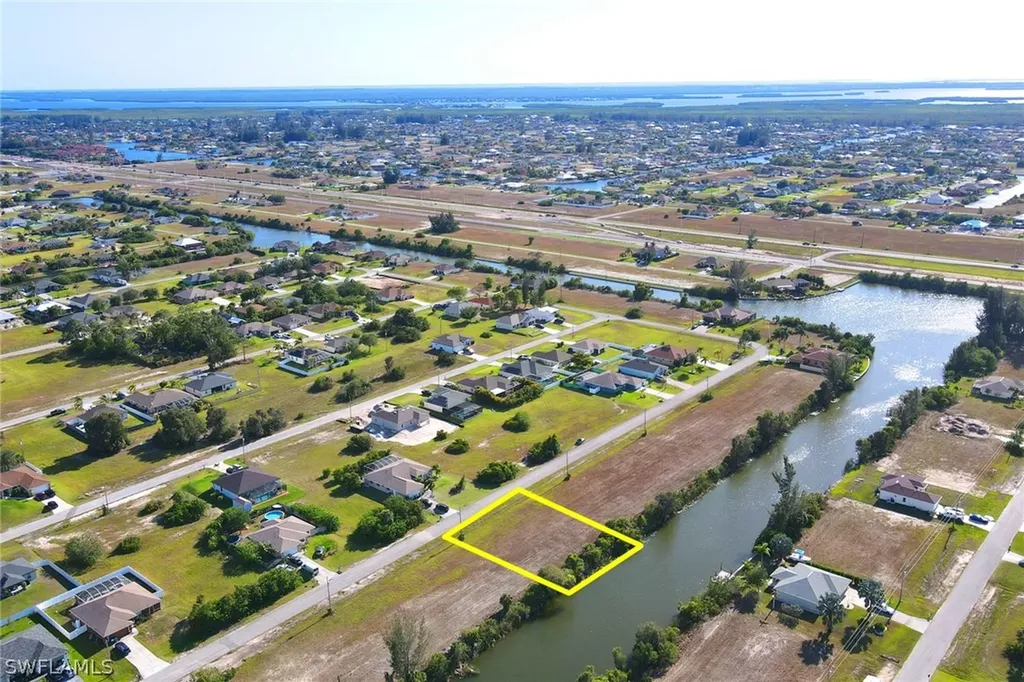 2855 NW 6th Street Cape Coral FL 33993