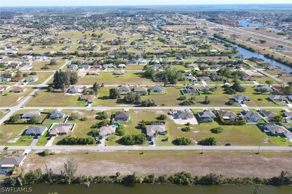 2855 NW 6th Street Cape Coral FL 33993