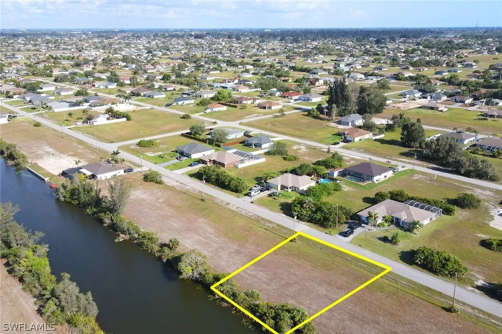 2855 NW 6th Street Cape Coral FL 33993