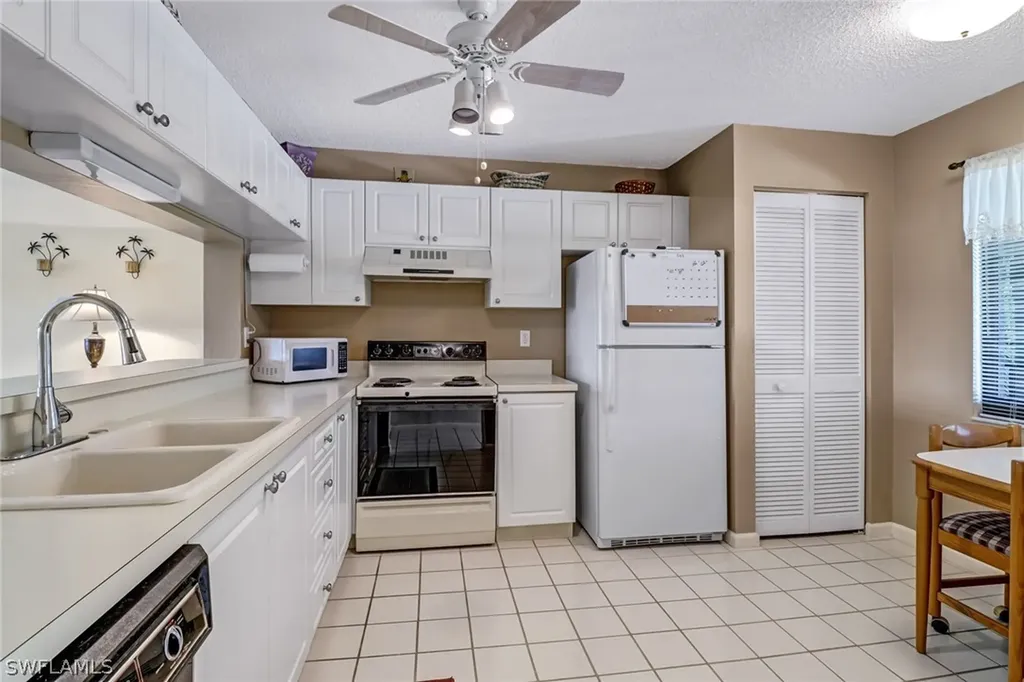 5776 Deauville Circle Naples FL 34112