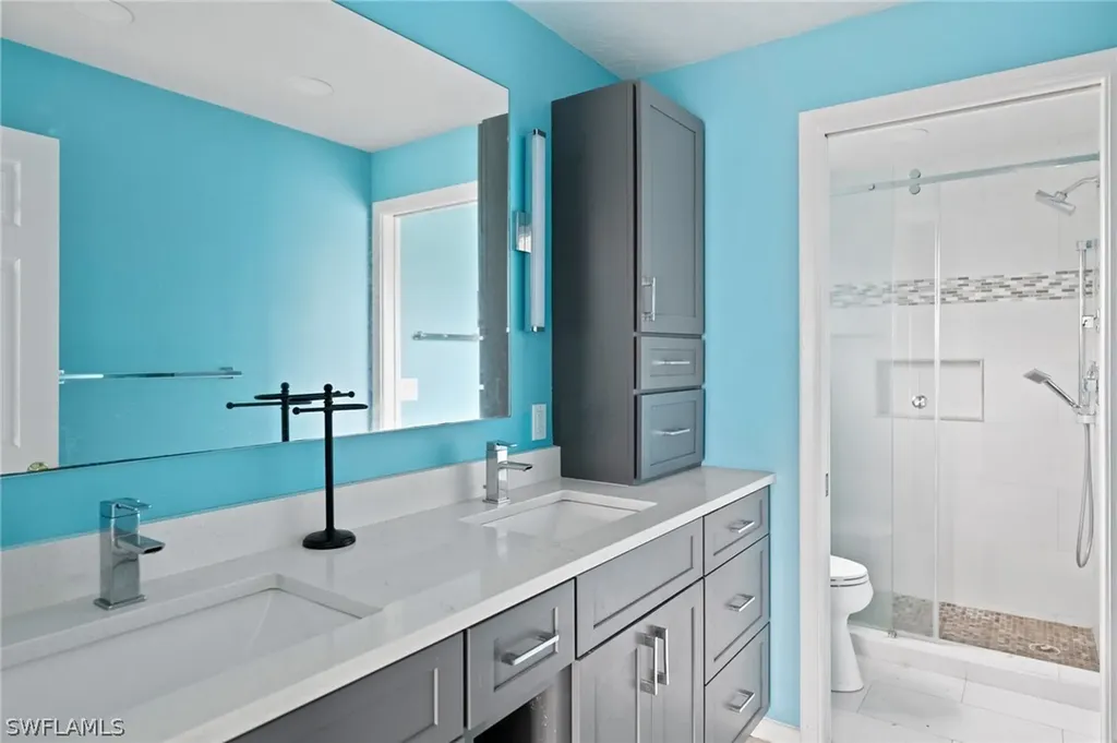 221 Robinwood Circle Sanibel FL 33957