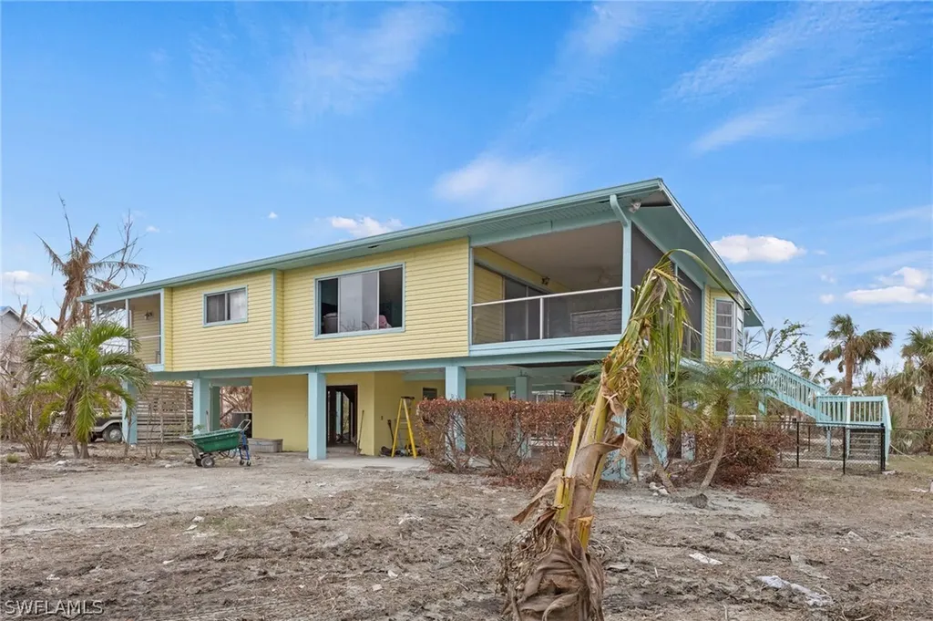 221 Robinwood Circle Sanibel FL 33957