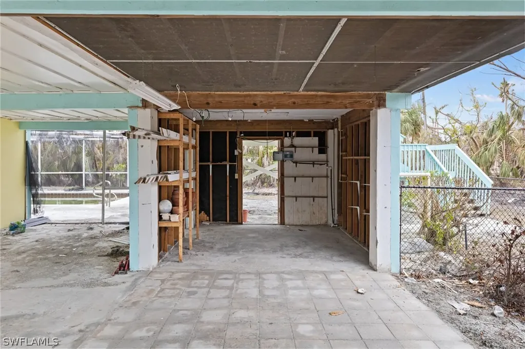 221 Robinwood Circle Sanibel FL 33957