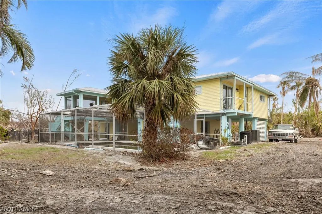 221 Robinwood Circle Sanibel FL 33957