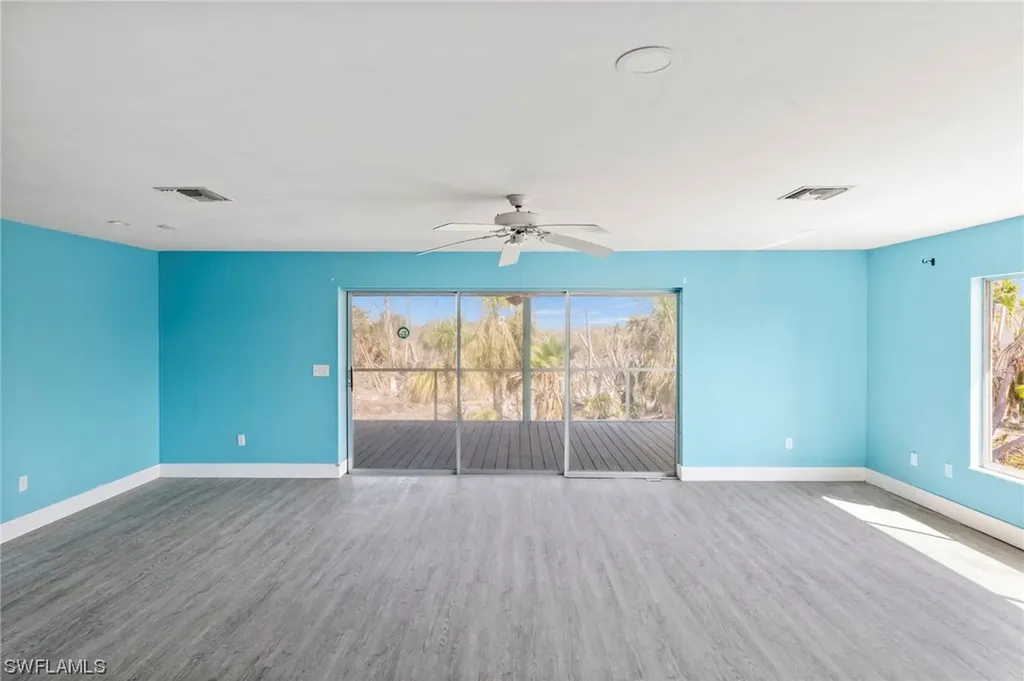 221 Robinwood Circle Sanibel FL 33957