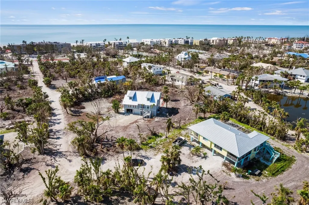 221 Robinwood Circle Sanibel FL 33957