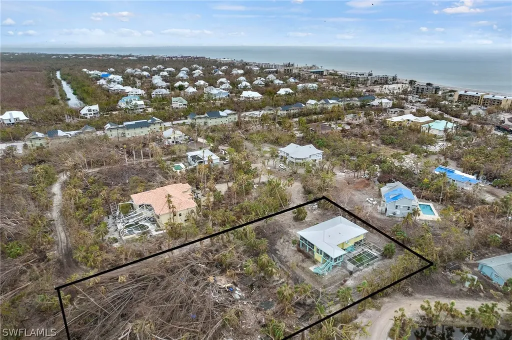 221 Robinwood Circle Sanibel FL 33957