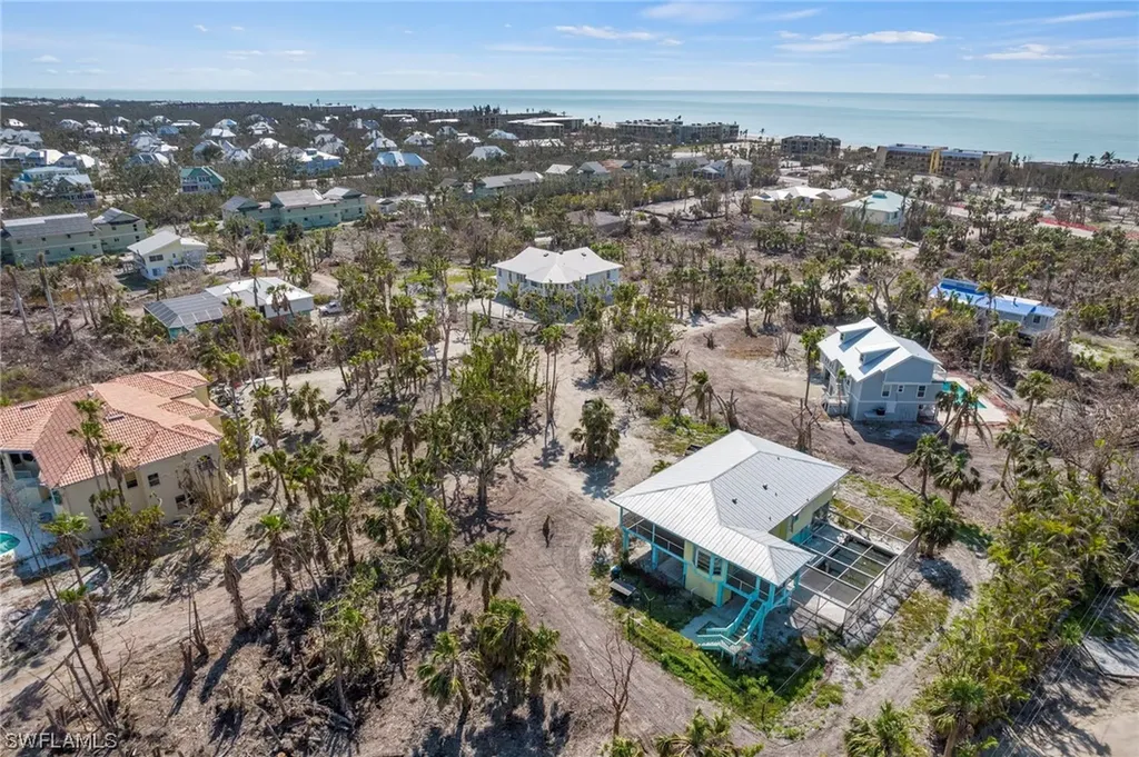 221 Robinwood Circle Sanibel FL 33957