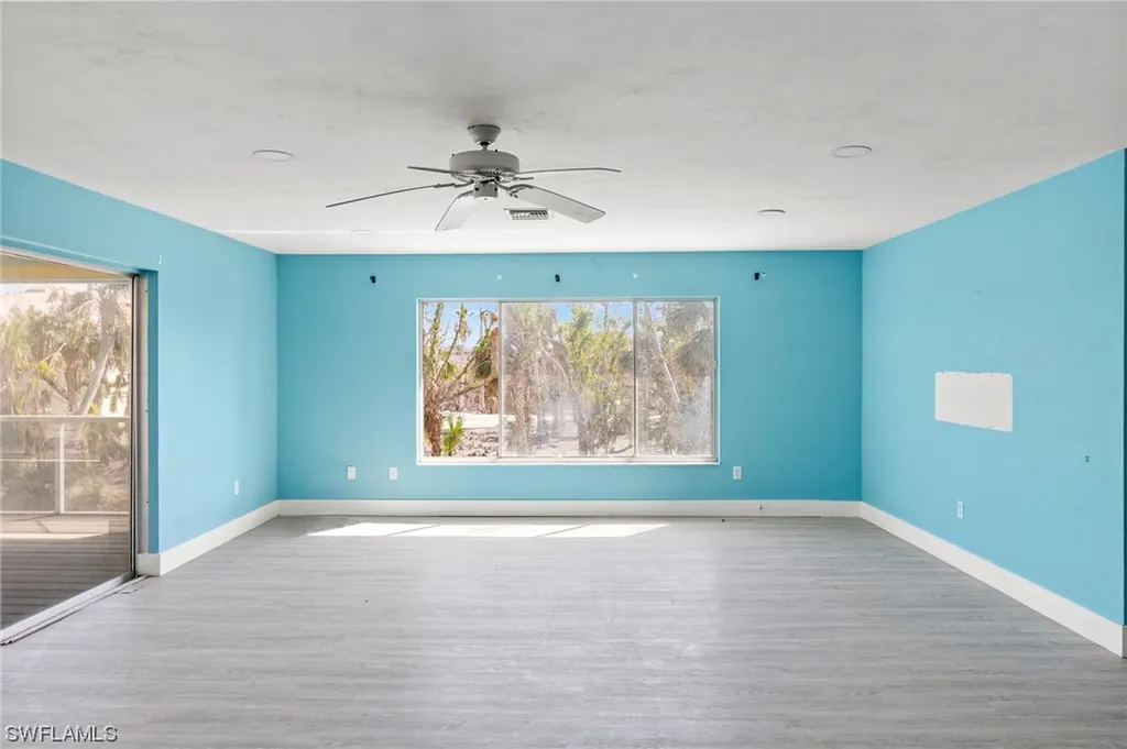 221 Robinwood Circle Sanibel FL 33957