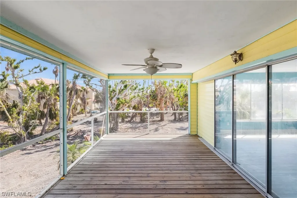 221 Robinwood Circle Sanibel FL 33957