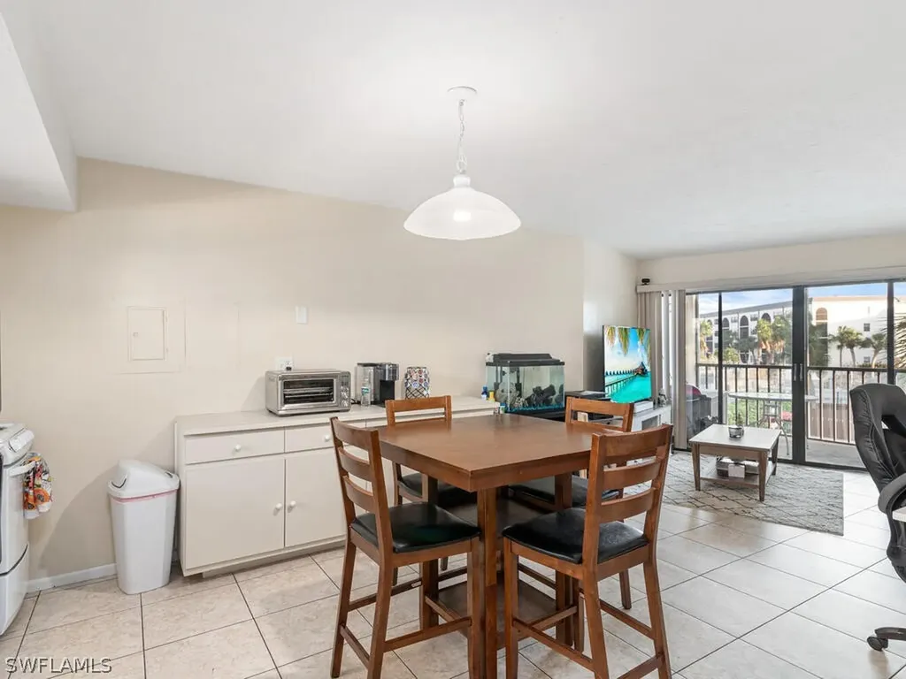 1031 Anglers Cove Marco Island FL 34145