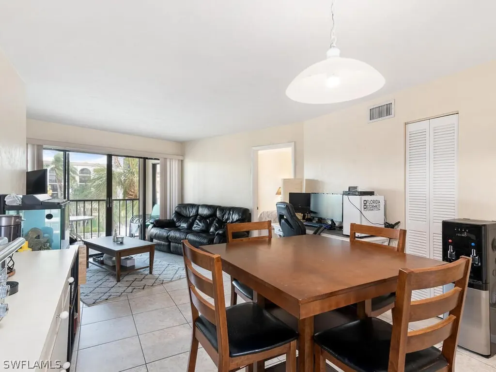 1031 Anglers Cove Marco Island FL 34145