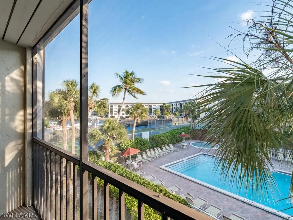 1031 Anglers Cove Marco Island FL 34145