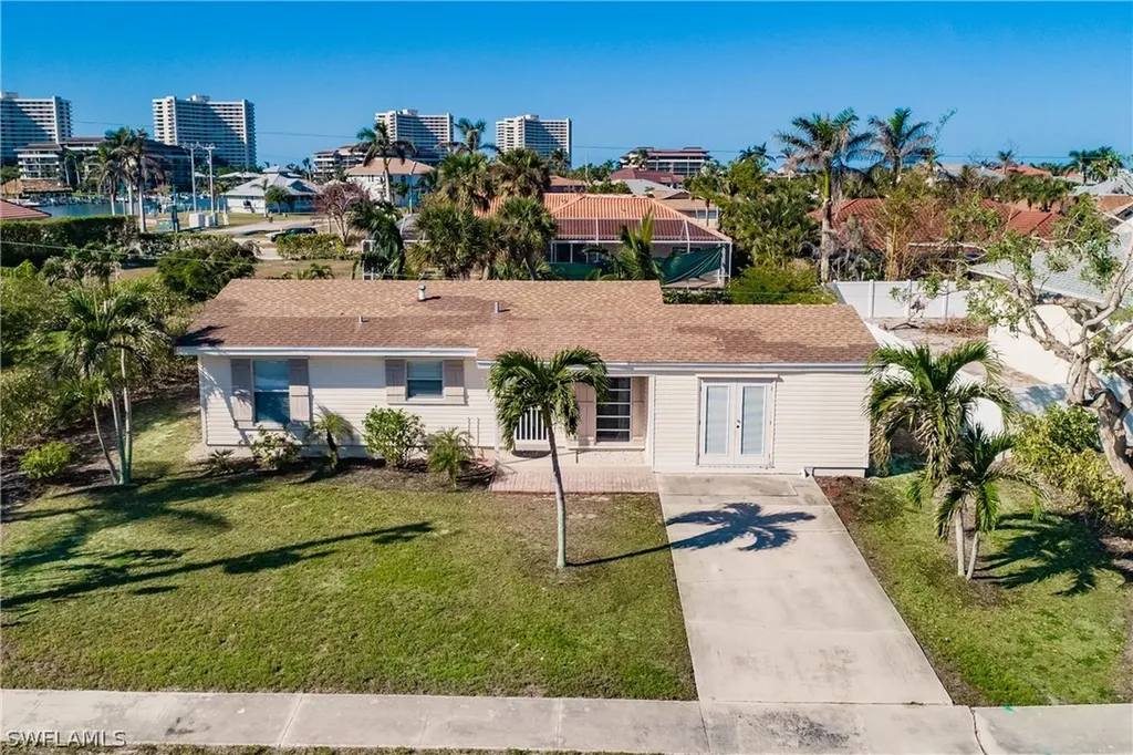368 Castaways Street Marco Island FL 34145