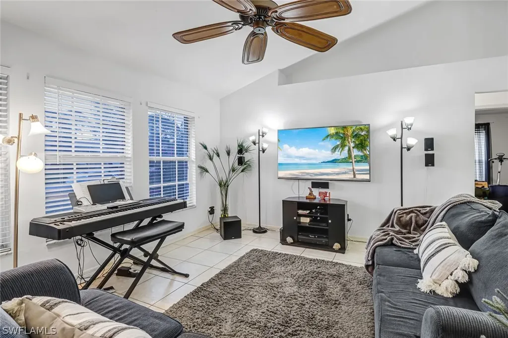 17381 Arizona Road Fort Myers FL 33967