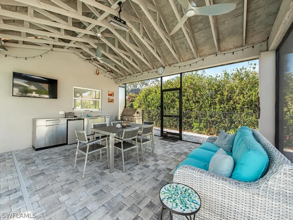 1151 Lake Shore Drive Naples FL 34103