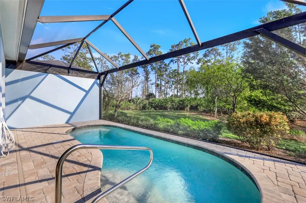 7007 Dominica Drive NE Naples FL 34113