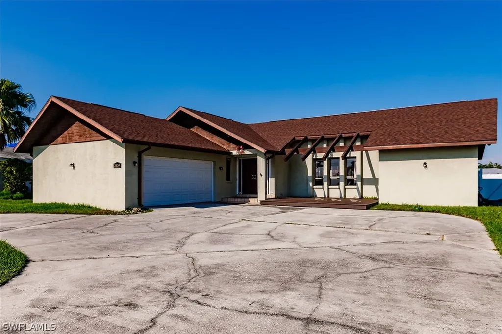3859 SE 7th Place Cape Coral FL 33904