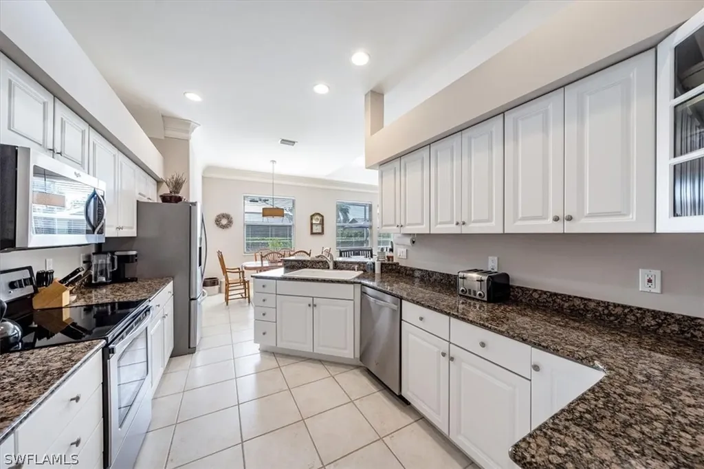 2128 Imperial Circle Naples FL 34110