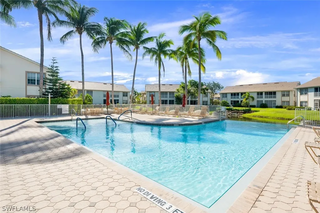 5677 Heron Lane Naples FL 34110