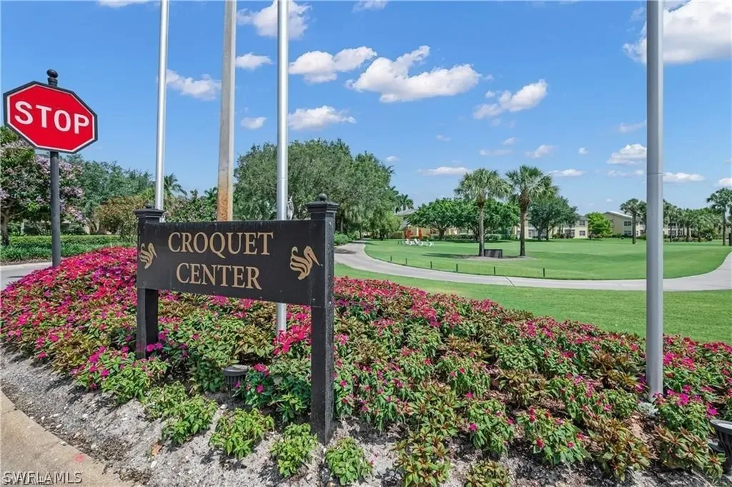 5677 Heron Lane Naples FL 34110