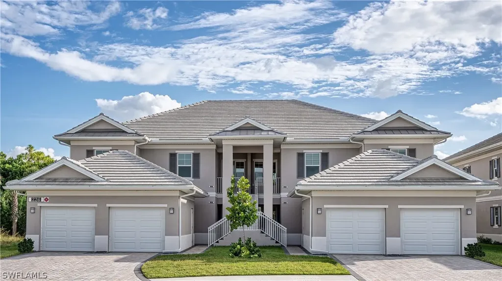 232 Indies Drive E Naples FL 34114