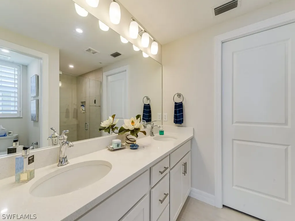 232 Indies Drive E Naples FL 34114
