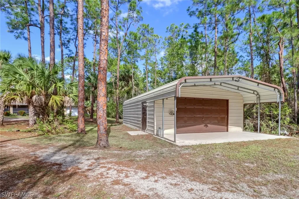 3995 8th Avenue NE Naples FL 34120