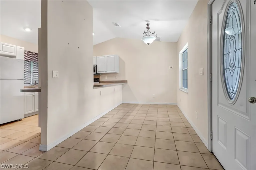 3995 8th Avenue NE Naples FL 34120