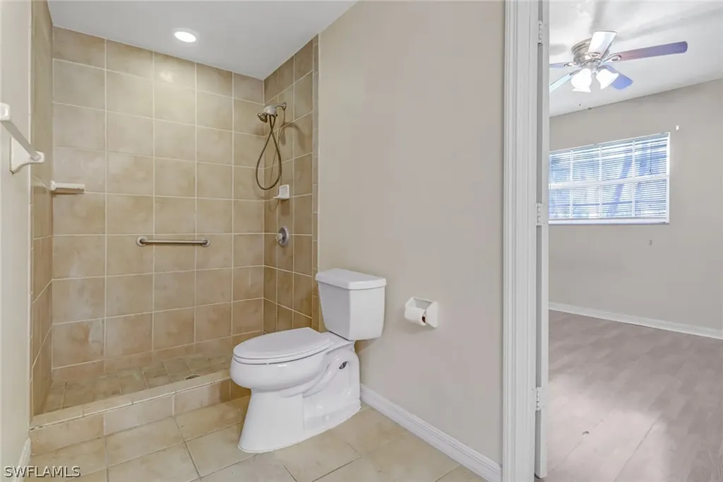 3995 8th Avenue NE Naples FL 34120