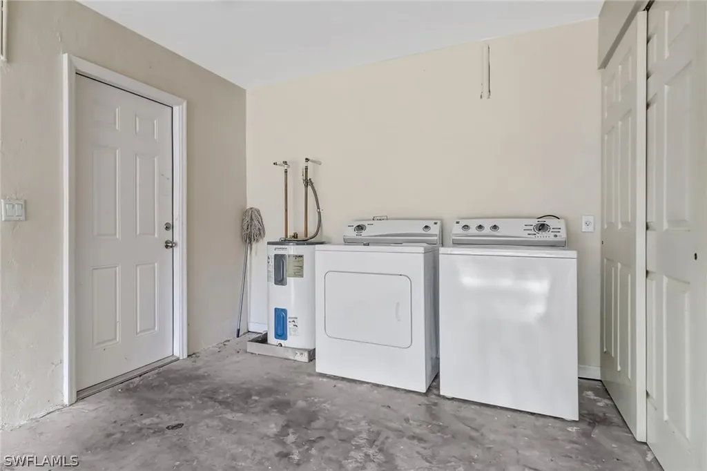3995 8th Avenue NE Naples FL 34120