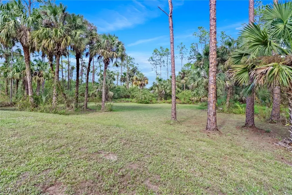 3995 8th Avenue NE Naples FL 34120