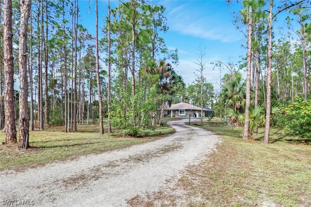 3995 8th Avenue NE Naples FL 34120