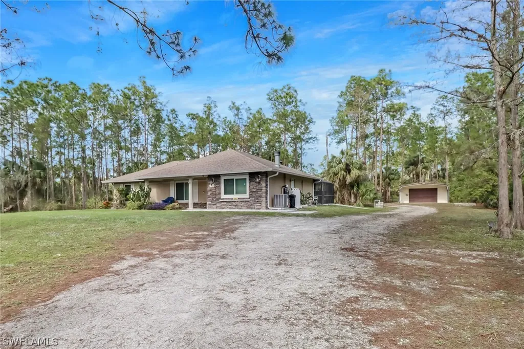 3995 8th Avenue NE Naples FL 34120