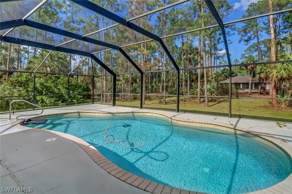3995 8th Avenue NE Naples FL 34120