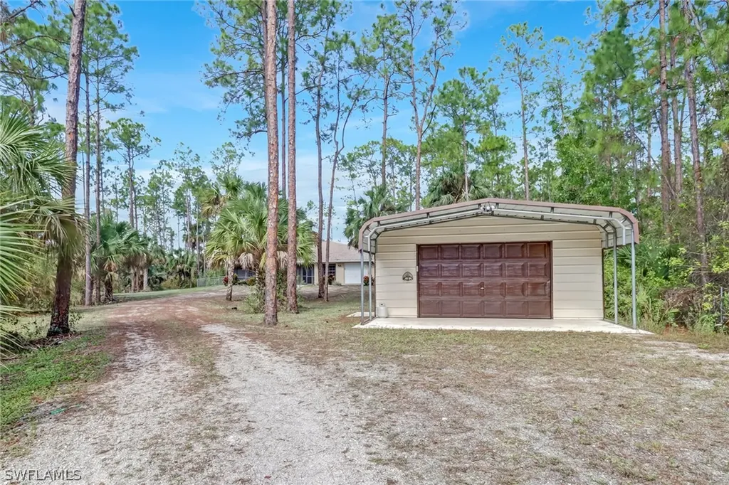 3995 8th Avenue NE Naples FL 34120