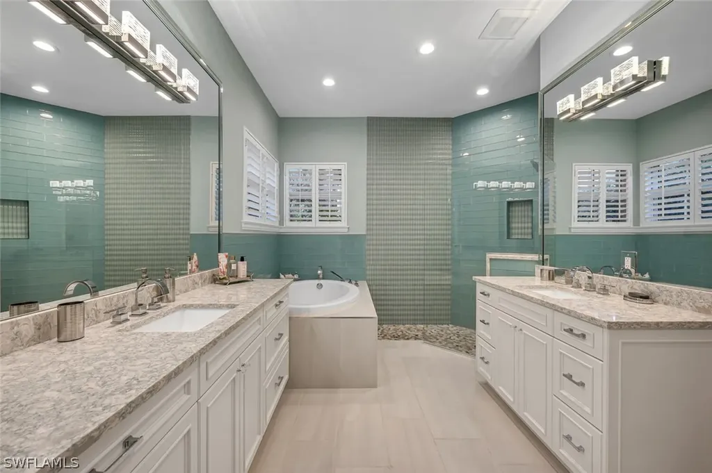 2313 Cassia Court Naples FL 34109