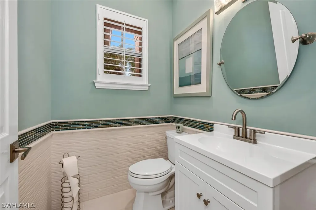 2313 Cassia Court Naples FL 34109