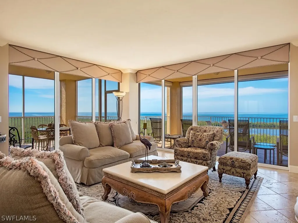 6597 Nicholas Boulevard Naples FL 34108